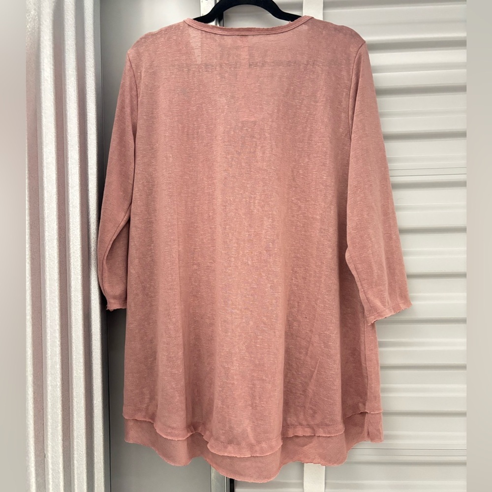 Women's Pink V-Neck Top - Picture 2 of 4